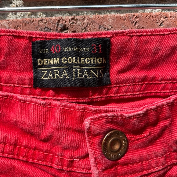 ZARA Red Denim Mom Shorts - Picture 4 of 9